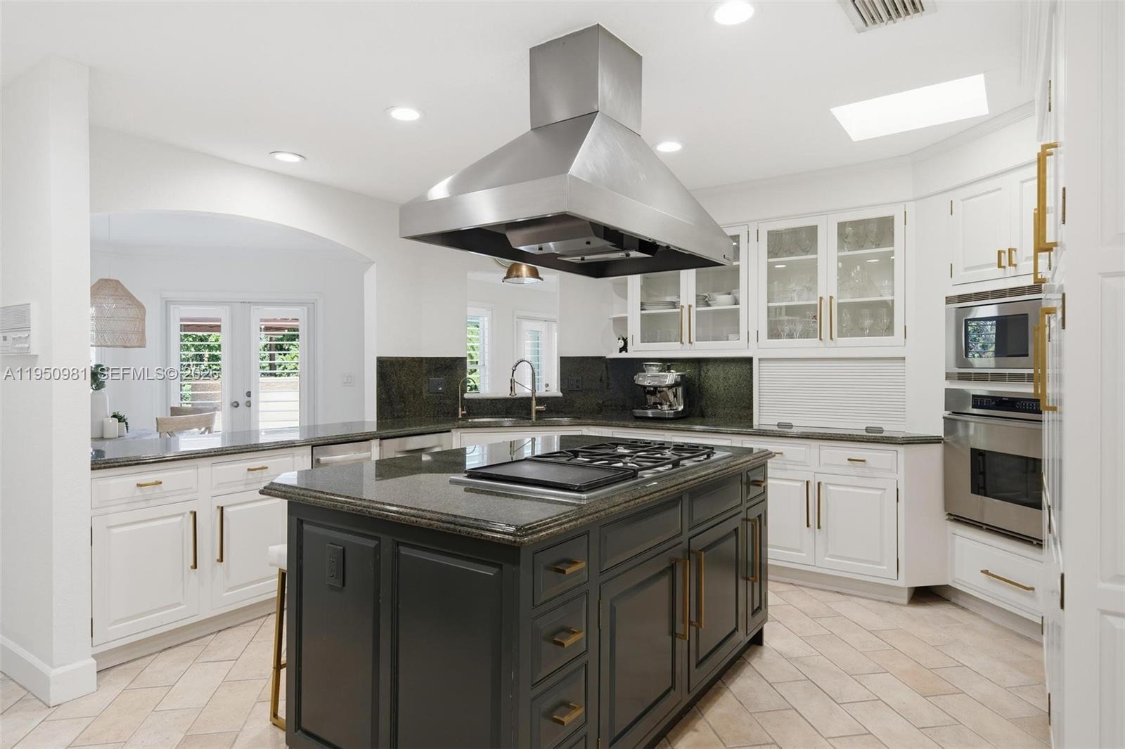 6801 SW 126th Ter Pinecrest, FL 33156