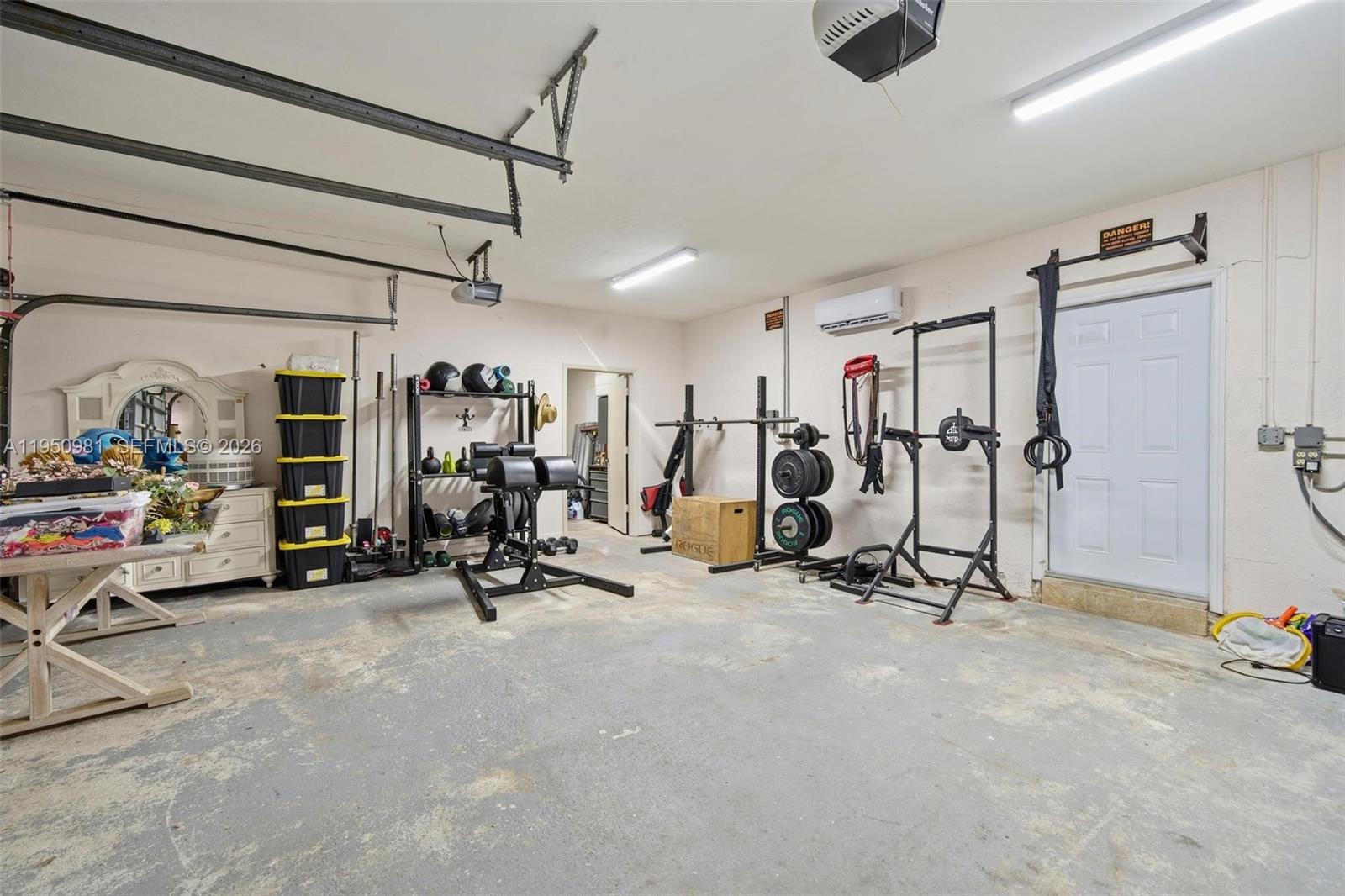 6801 SW 126th Ter Pinecrest, FL 33156