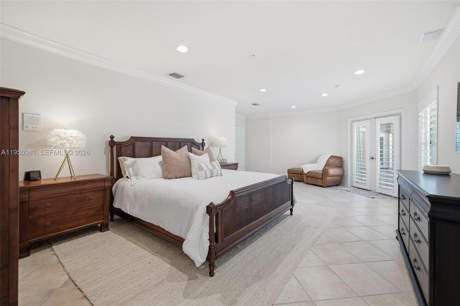 6801 SW 126th Ter Pinecrest, FL 33156