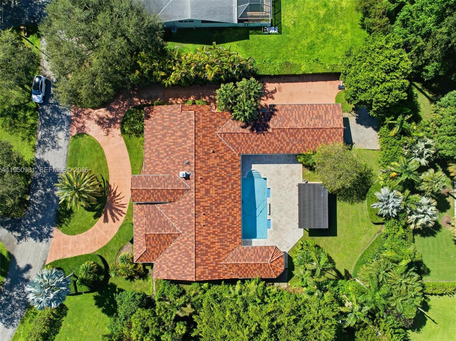 6801 SW 126th Ter Pinecrest, FL 33156