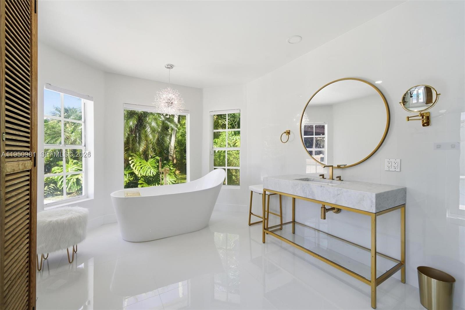 6801 SW 126th Ter Pinecrest, FL 33156