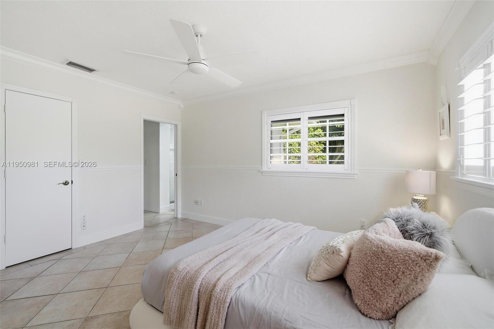 6801 SW 126th Ter Pinecrest, FL 33156