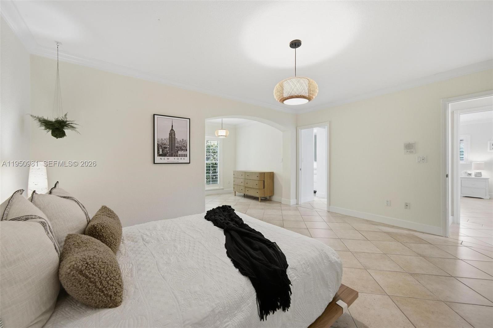 6801 SW 126th Ter Pinecrest, FL 33156