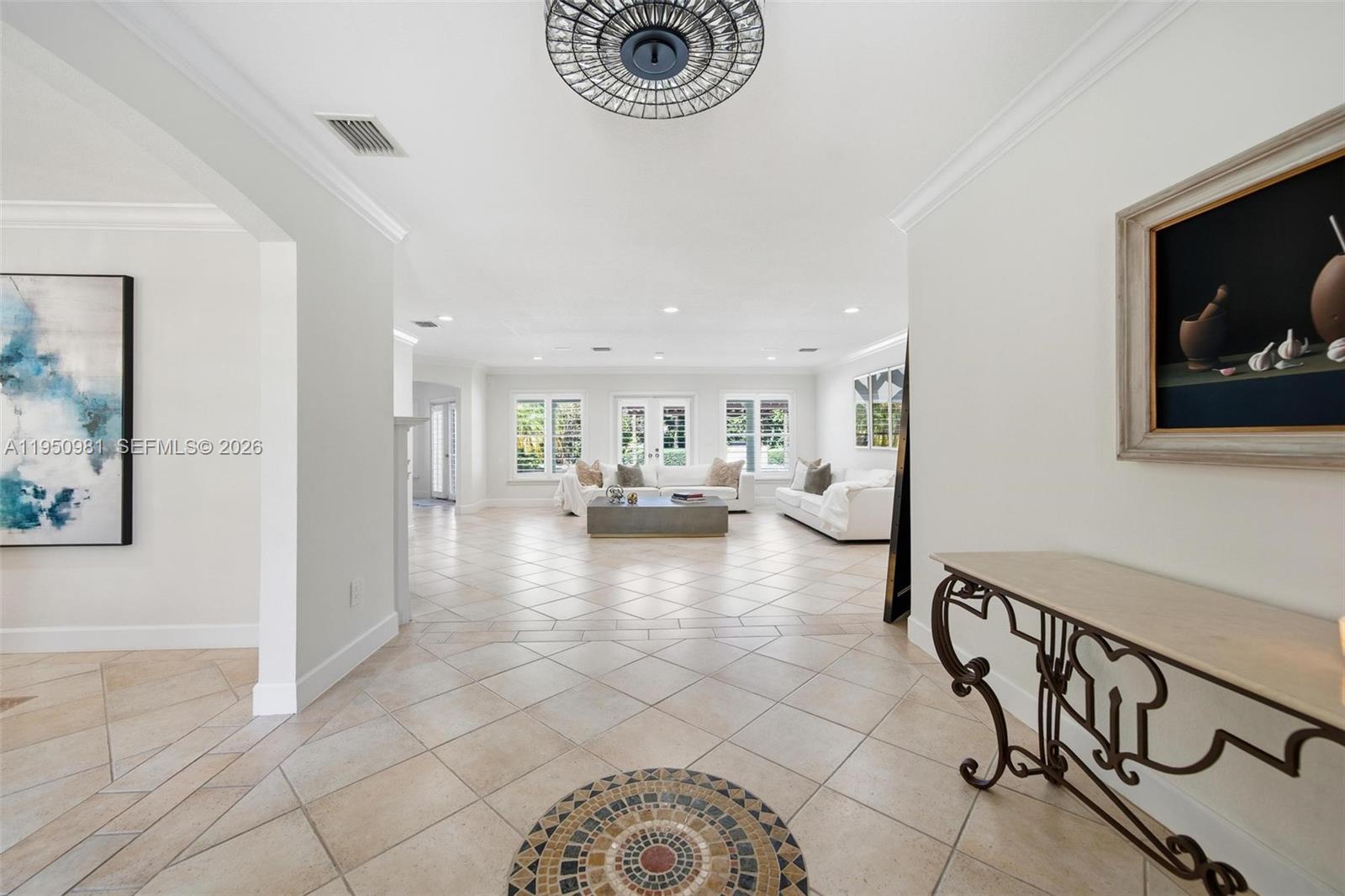 6801 SW 126th Ter Pinecrest, FL 33156