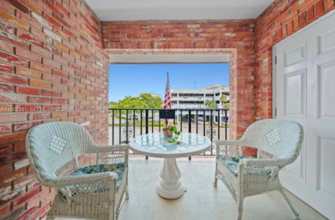 2424 NE 9th St #307 Fort Lauderdale, FL 33304