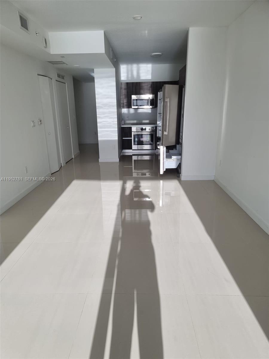 488 NE 18th St #1002 Miami, FL 33132