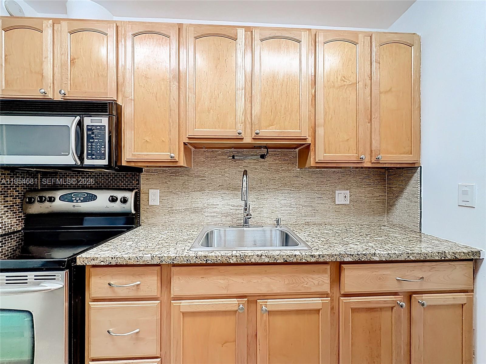 2424 SE 17th Cswy #312B Fort Lauderdale, FL 33316