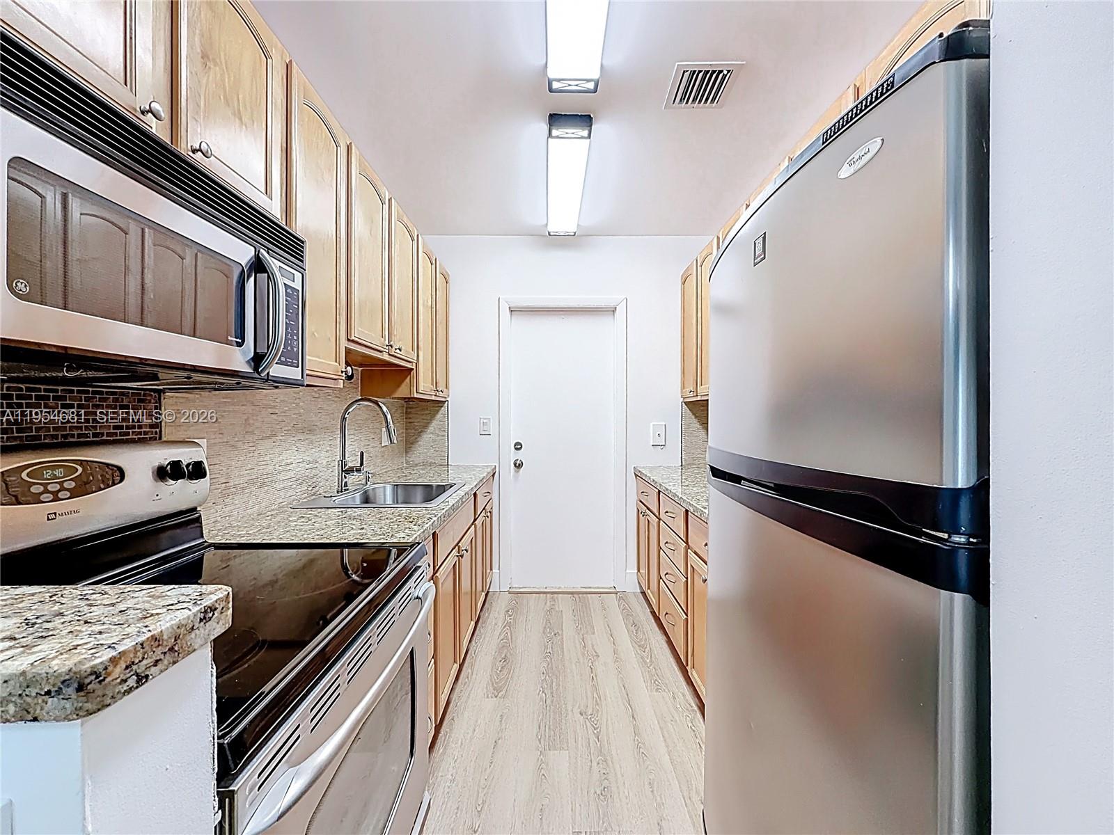 2424 SE 17th Cswy #312B Fort Lauderdale, FL 33316