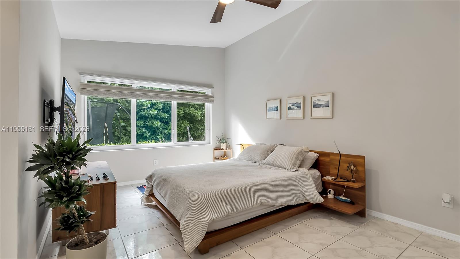 17080 NW 10th St Pembroke Pines, FL 33028