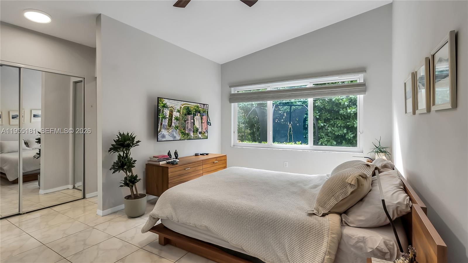 17080 NW 10th St Pembroke Pines, FL 33028