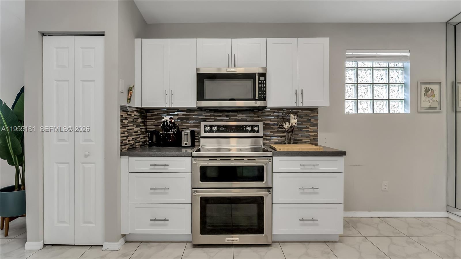 17080 NW 10th St Pembroke Pines, FL 33028