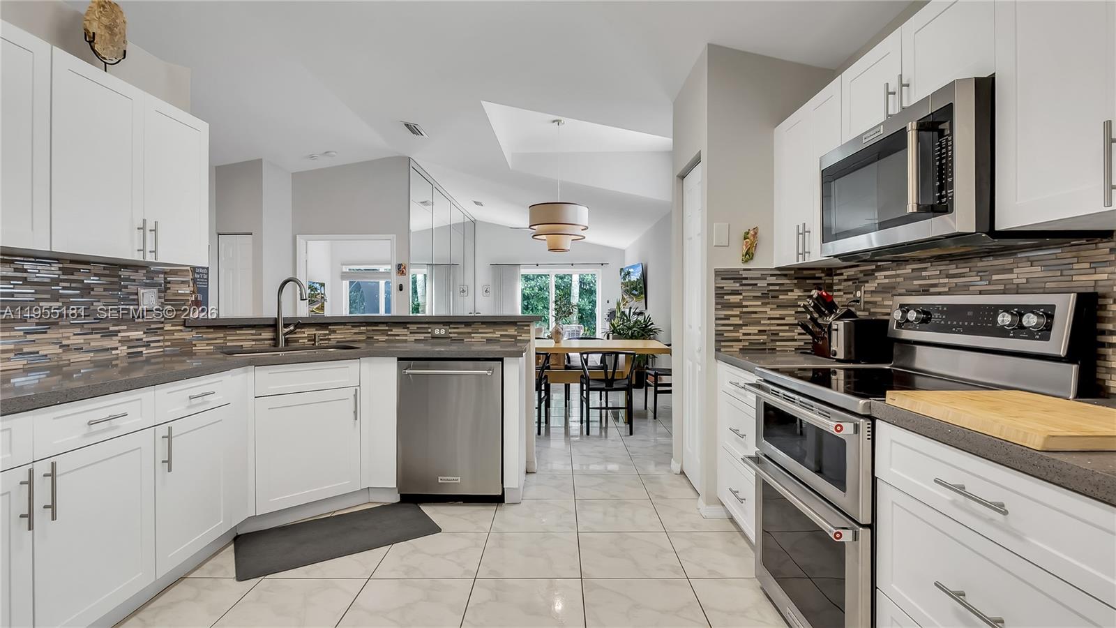 17080 NW 10th St Pembroke Pines, FL 33028