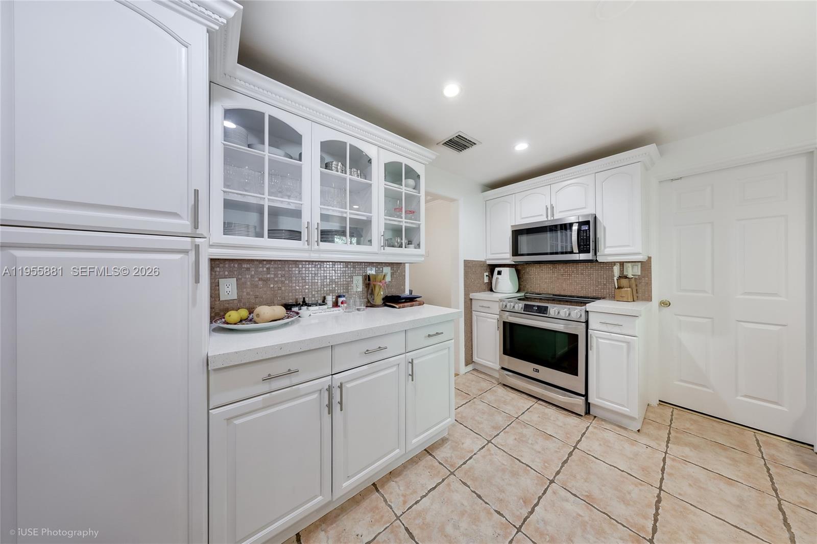 717 NE 73rd St Miami, FL 33138