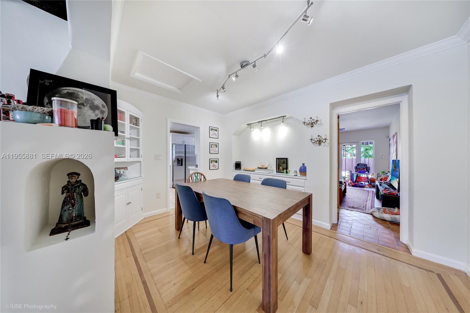 717 NE 73rd St Miami, FL 33138