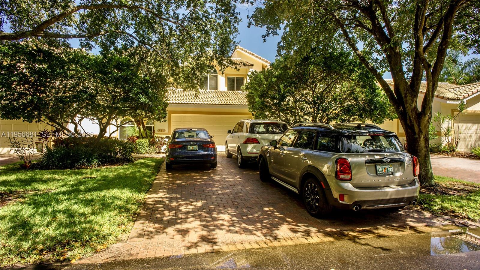 712 W Palm Aire Dr Pompano Beach, FL 33069