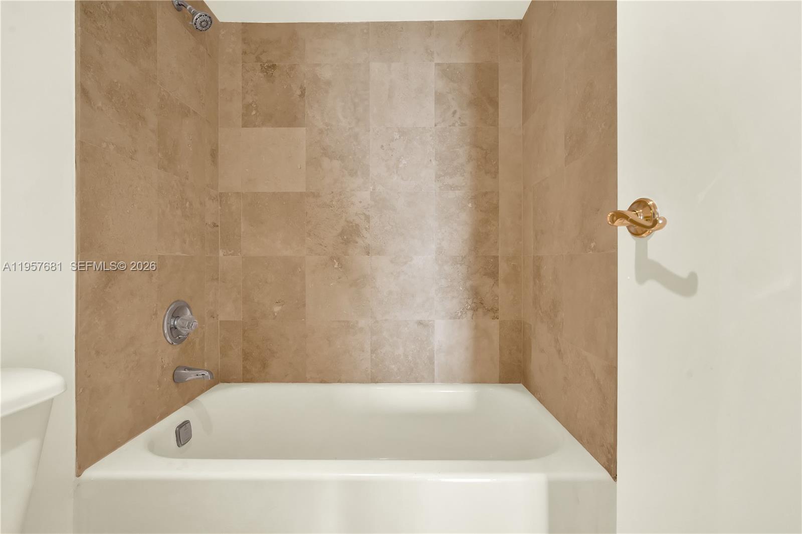 image Arlen House East20