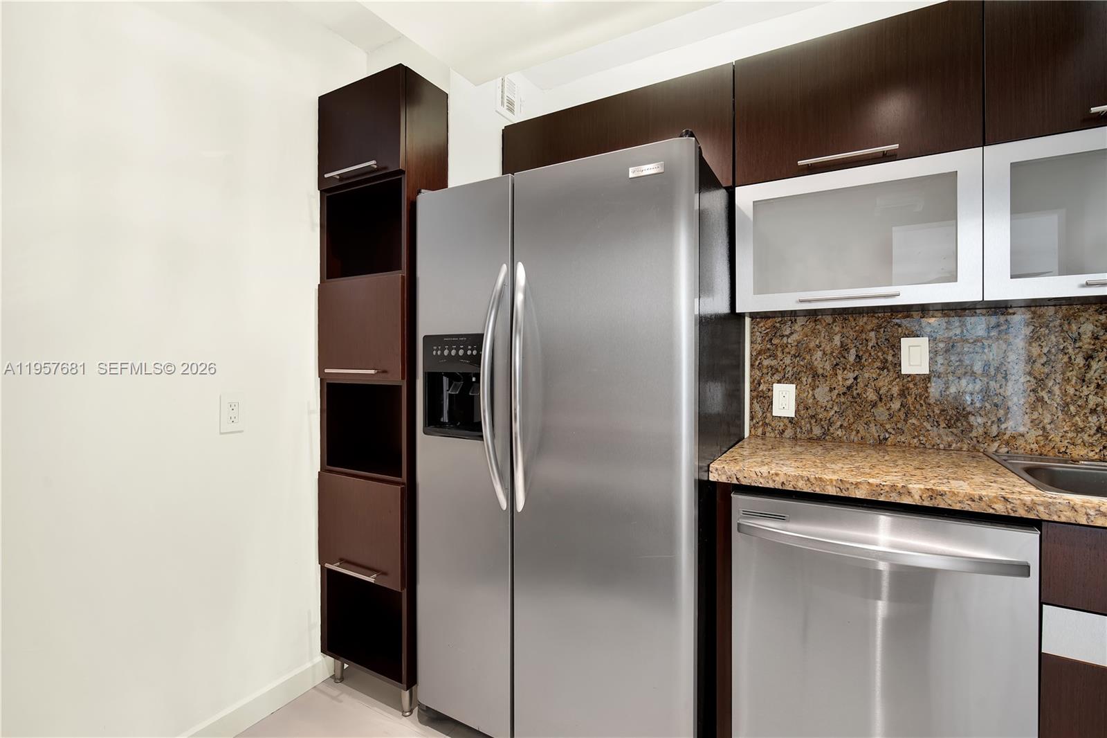 image Arlen House East26