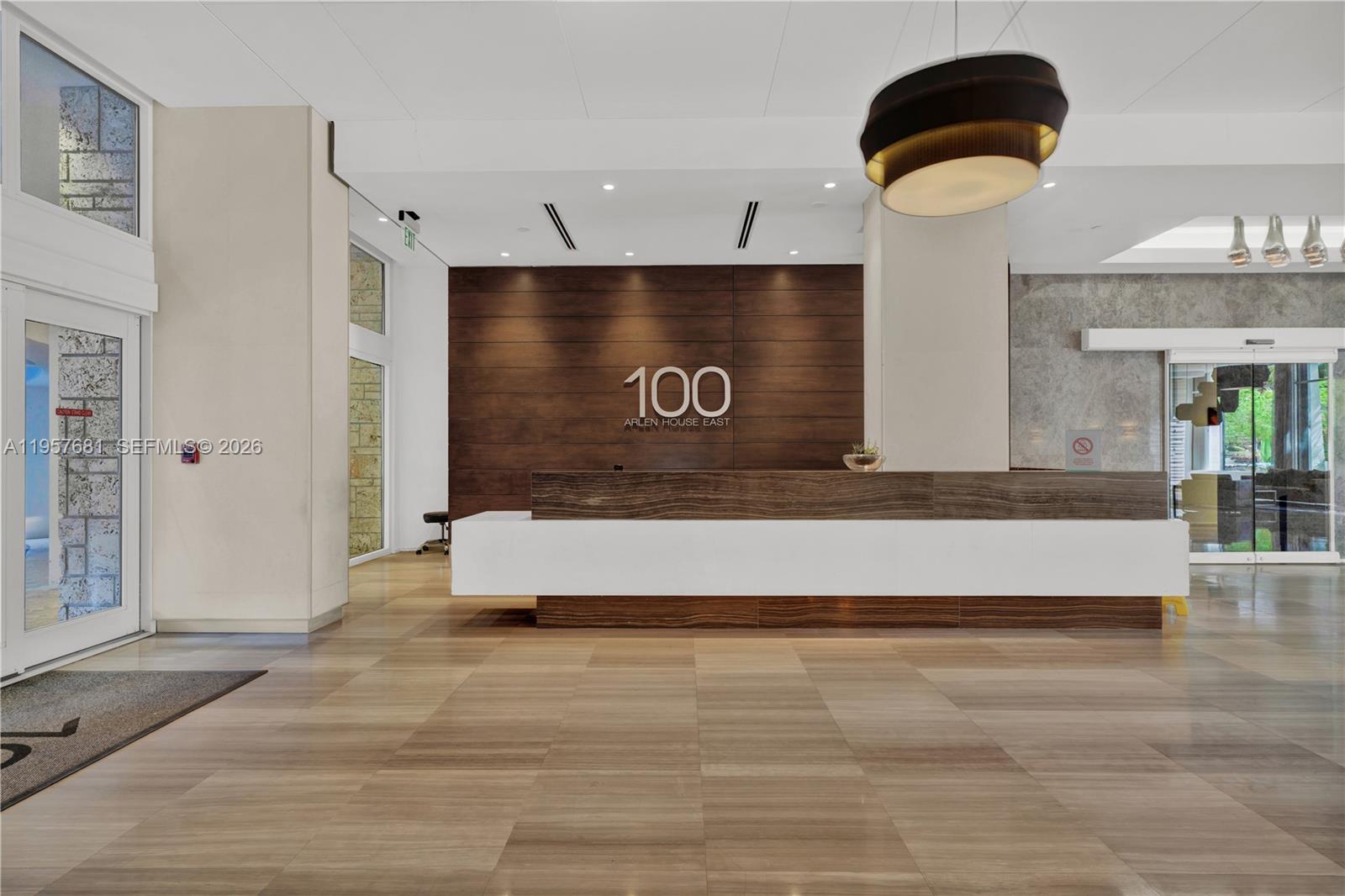 image Arlen House East38