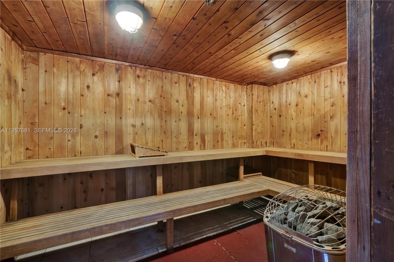 image Arlen House East39