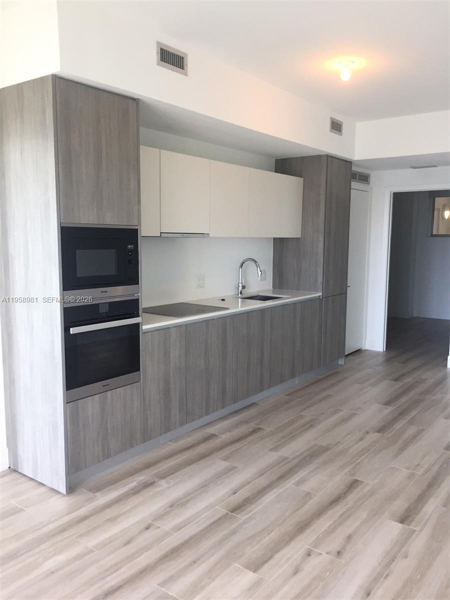 image Biscayne Beach2