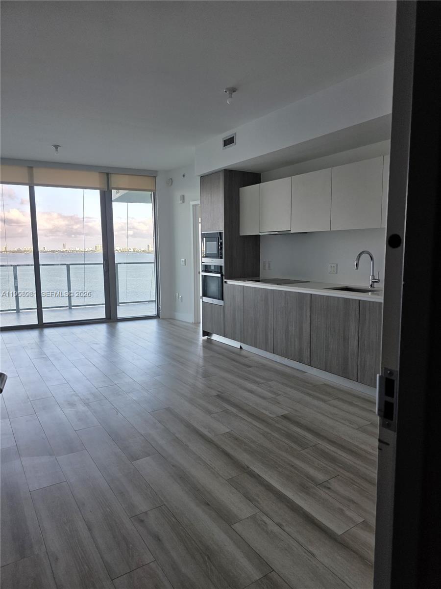 image Biscayne Beach3