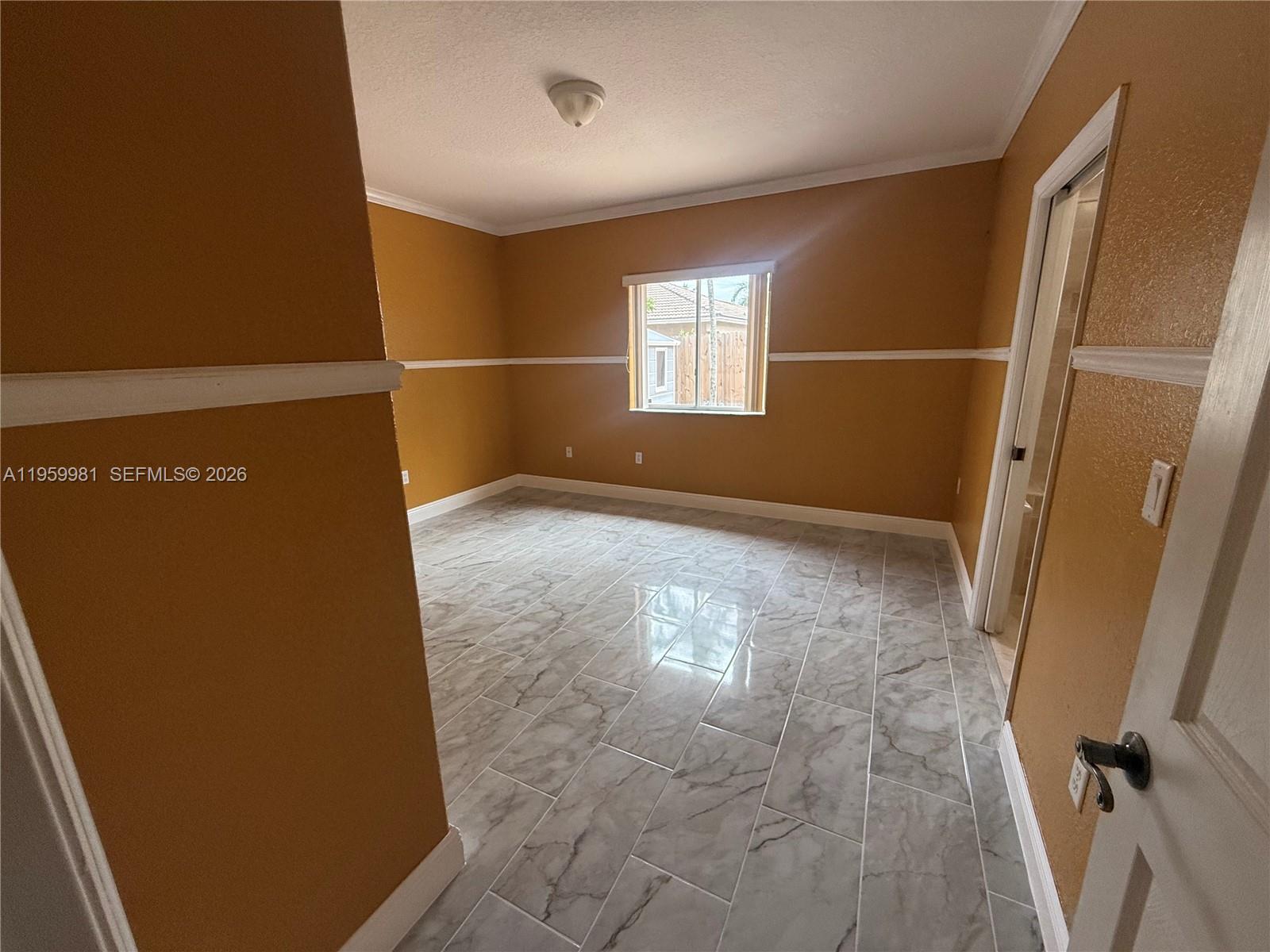 7772 NW 200th Ln Hialeah, FL 33015