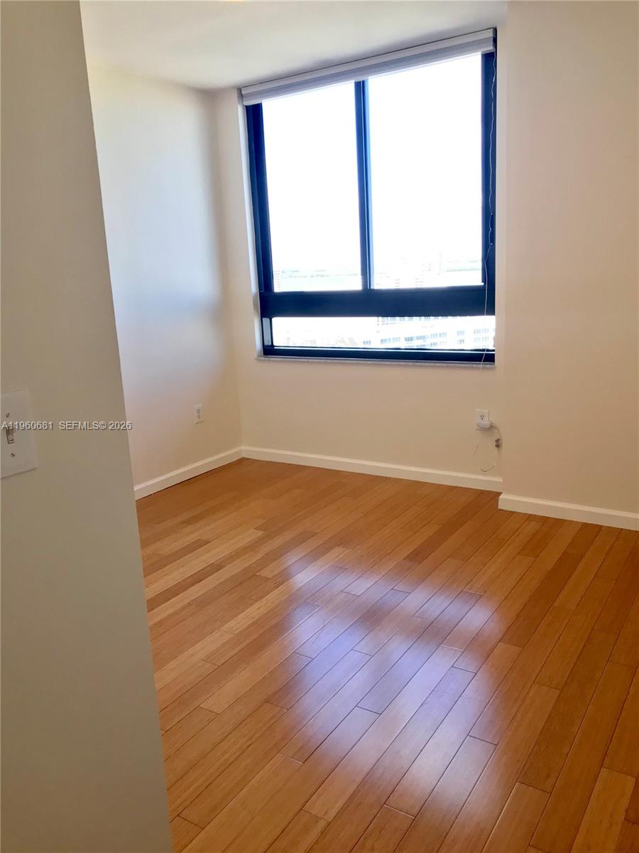 image The Waverly at South Beach9