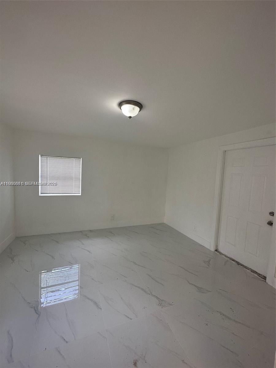 215 SW 21st Way Fort Lauderdale, FL 33312