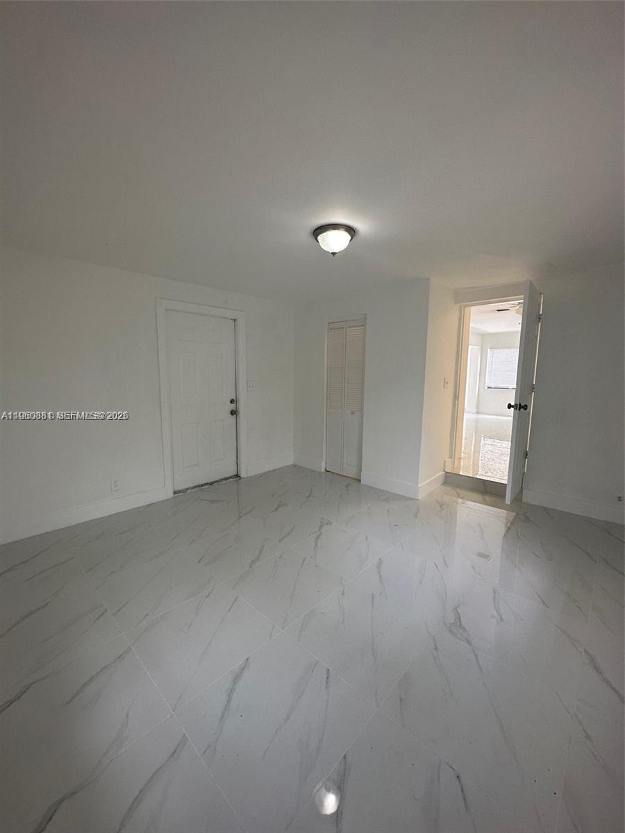 215 SW 21st Way Fort Lauderdale, FL 33312