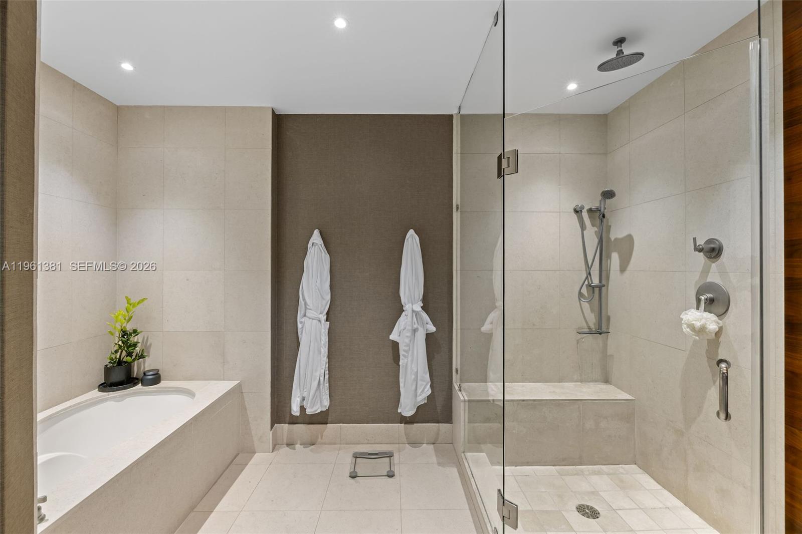 image The Carillon South Tower28