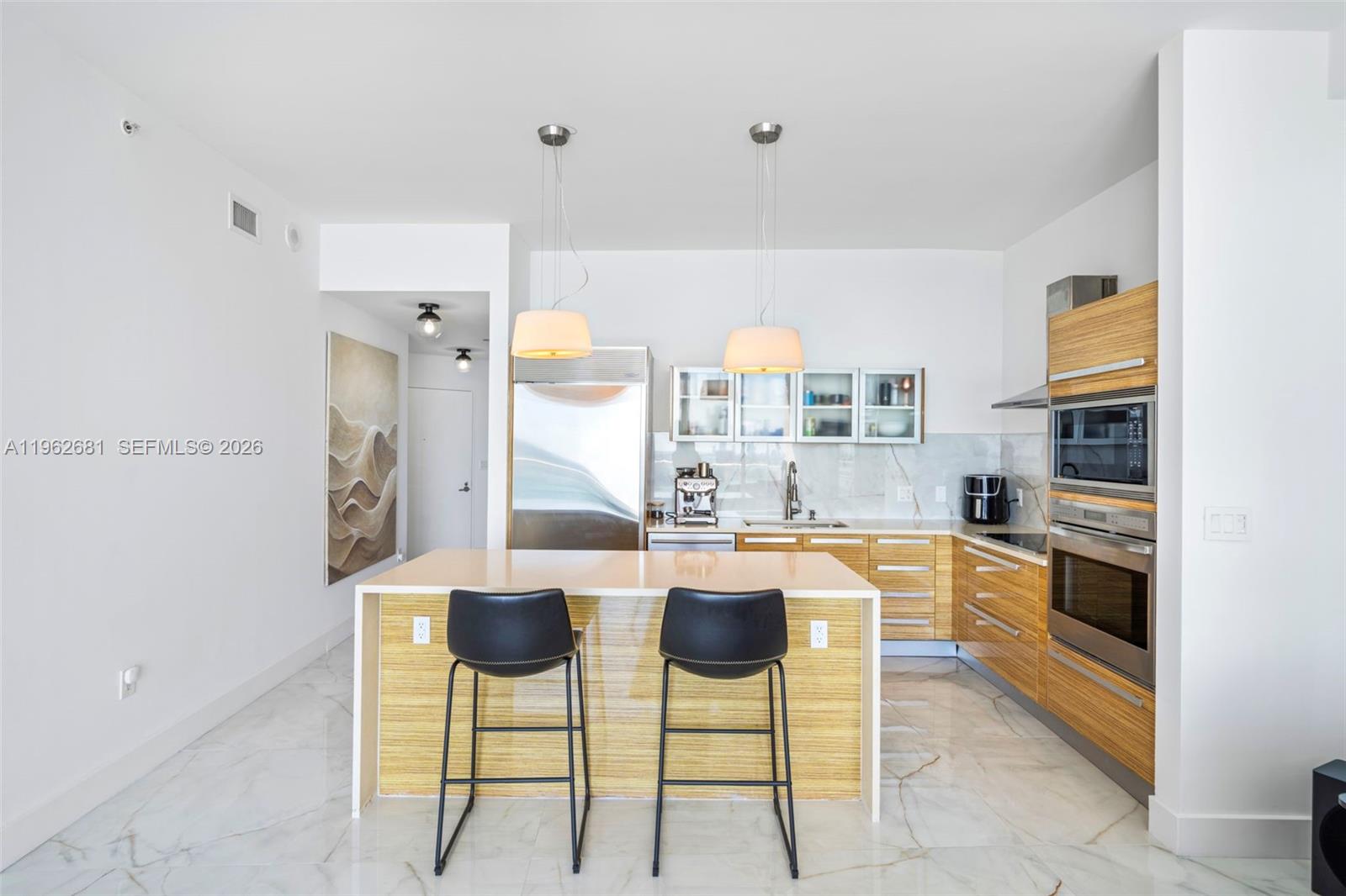 image Paramount Bay5