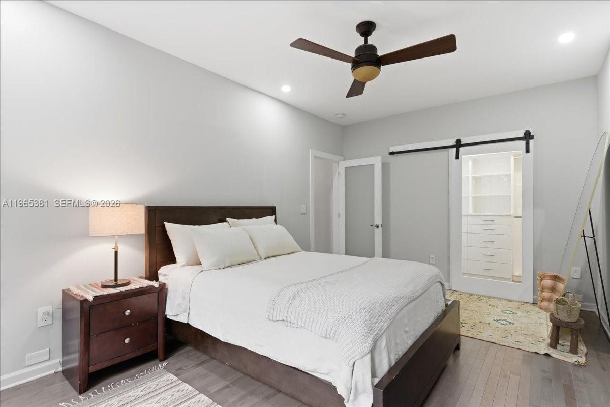 1737 SW 10th St Miami, FL 33135