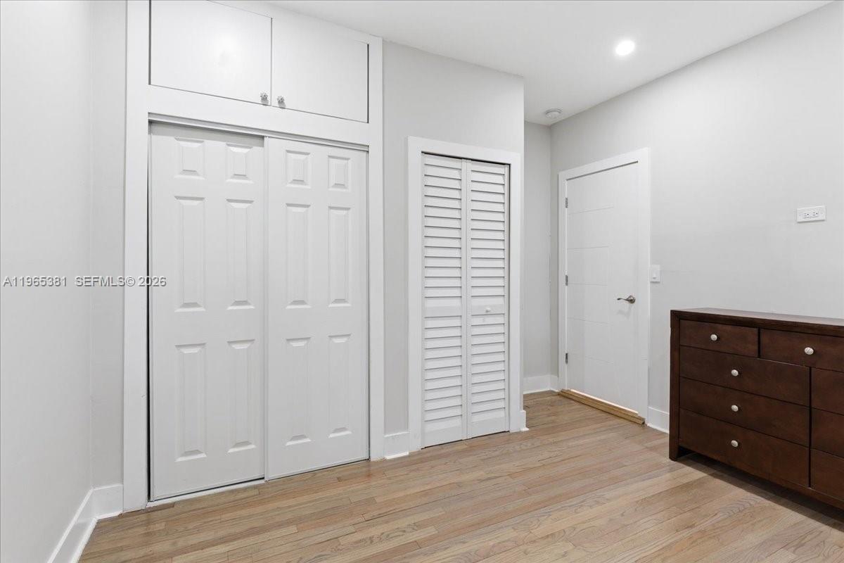 1737 SW 10th St Miami, FL 33135