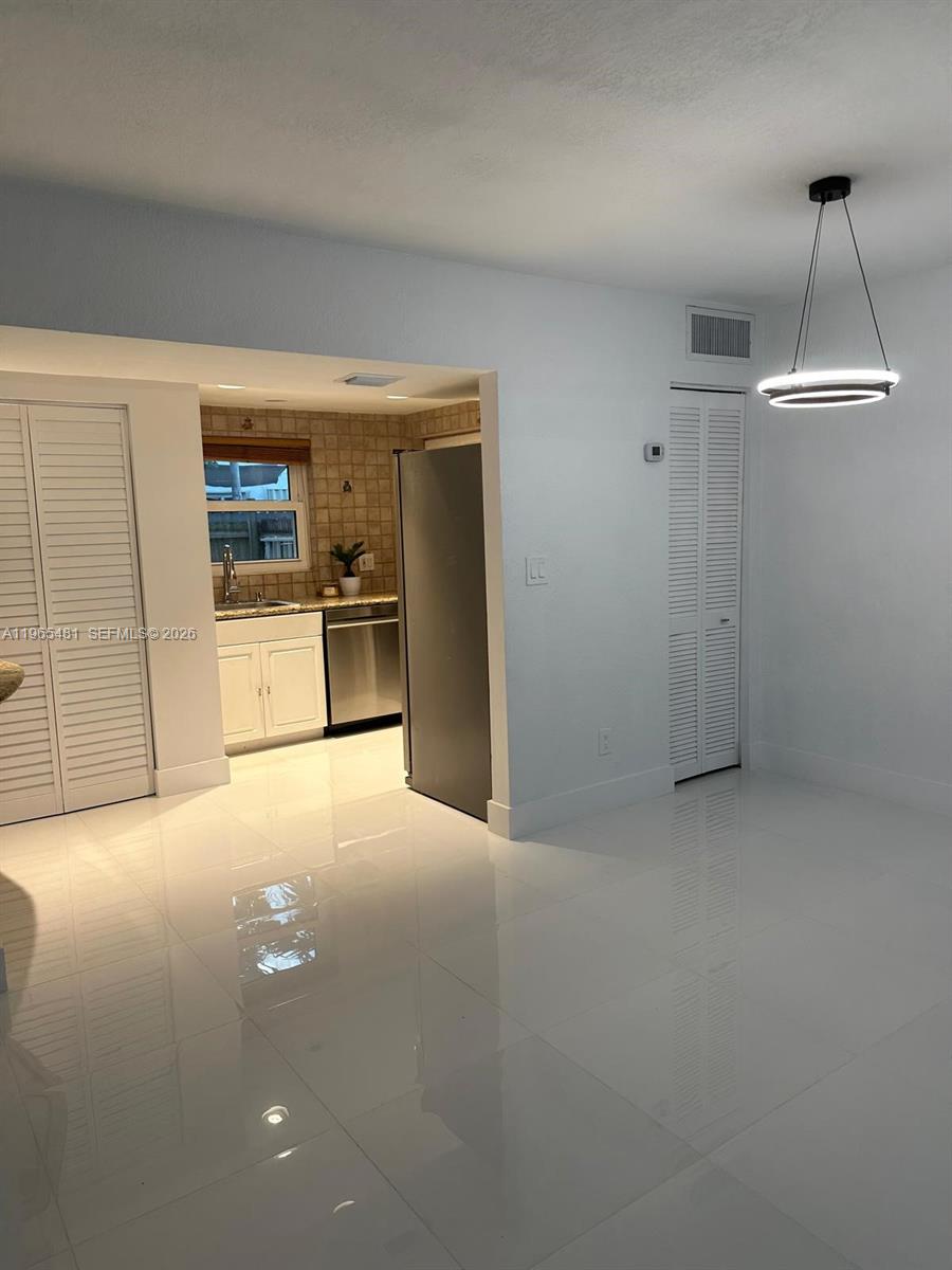 10916 SW 70th Ter Miami, FL 33173