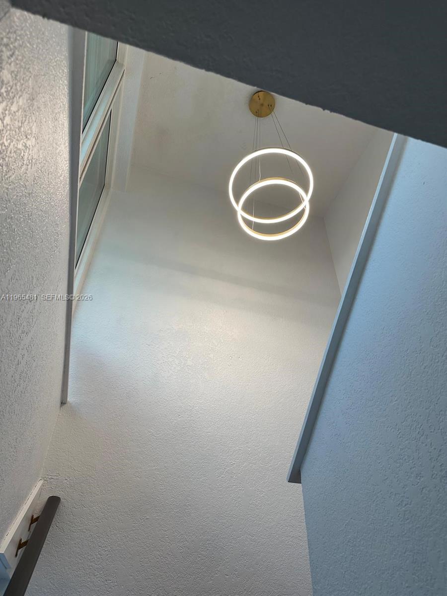 10916 SW 70th Ter Miami, FL 33173