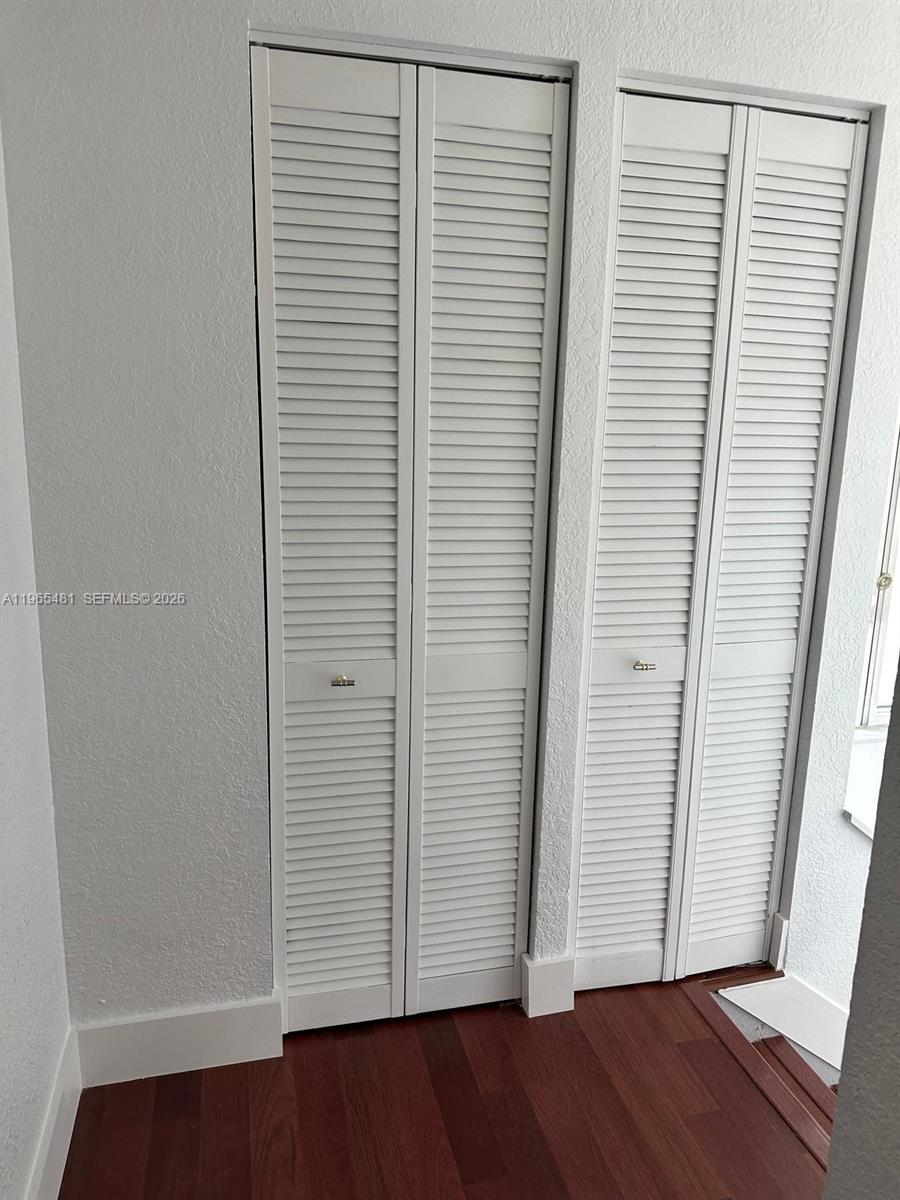 10916 SW 70th Ter Miami, FL 33173