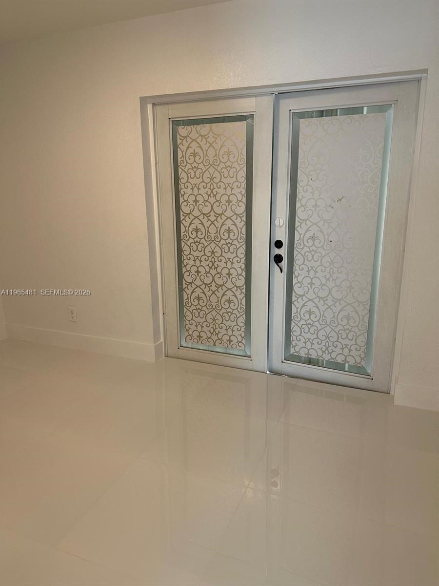 10916 SW 70th Ter Miami, FL 33173