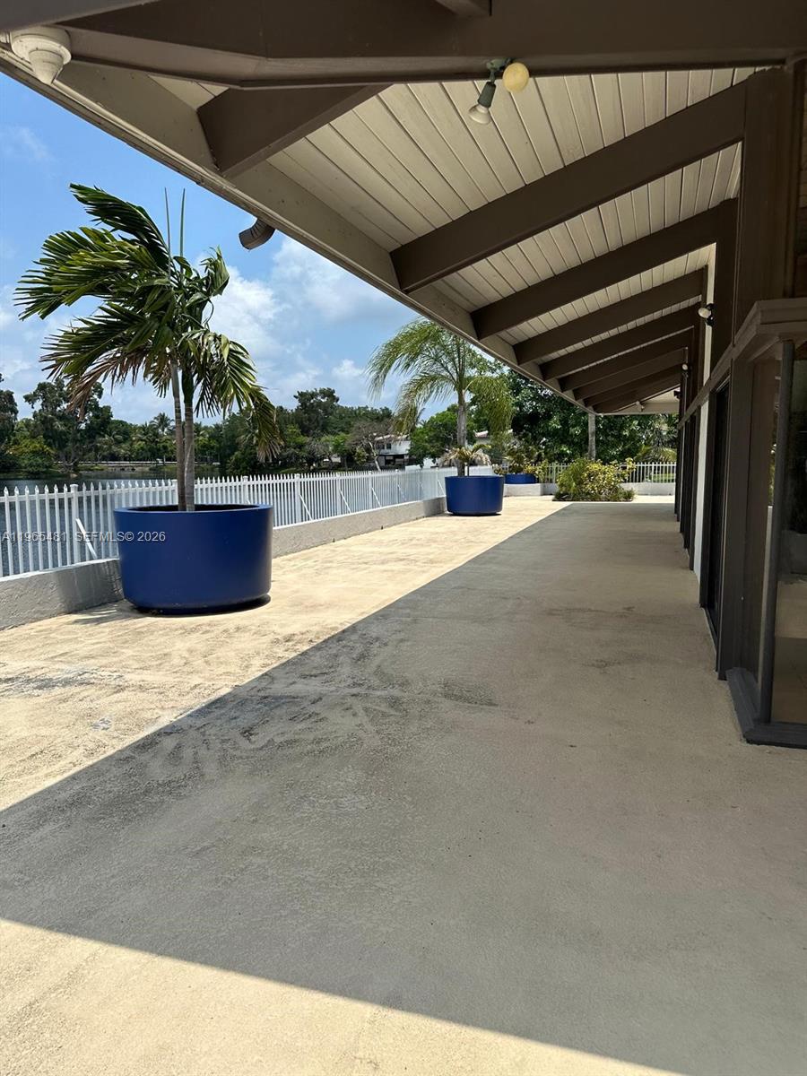 10916 SW 70th Ter Miami, FL 33173