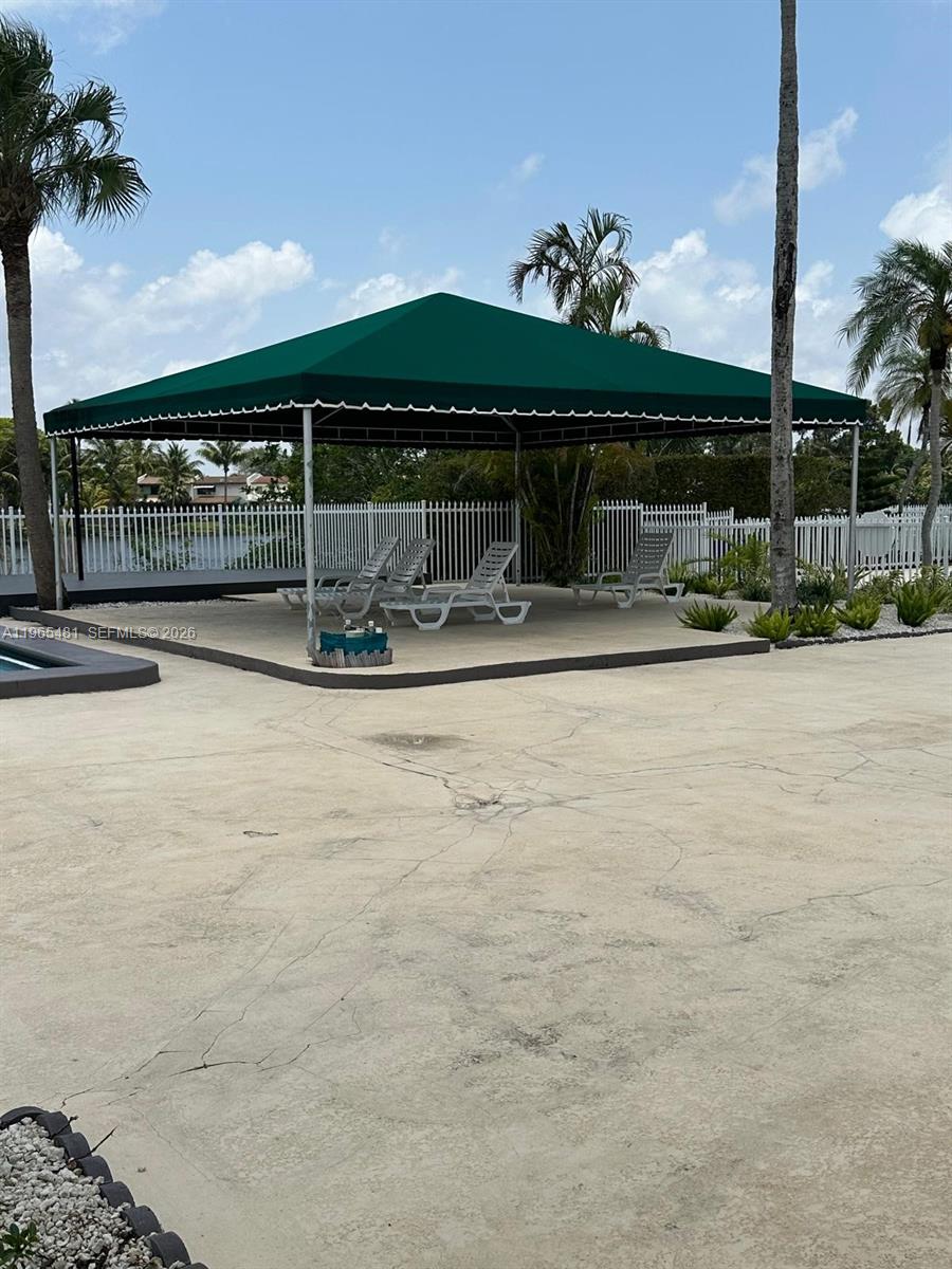 10916 SW 70th Ter Miami, FL 33173