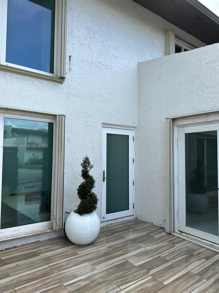 10916 SW 70th Ter Miami, FL 33173