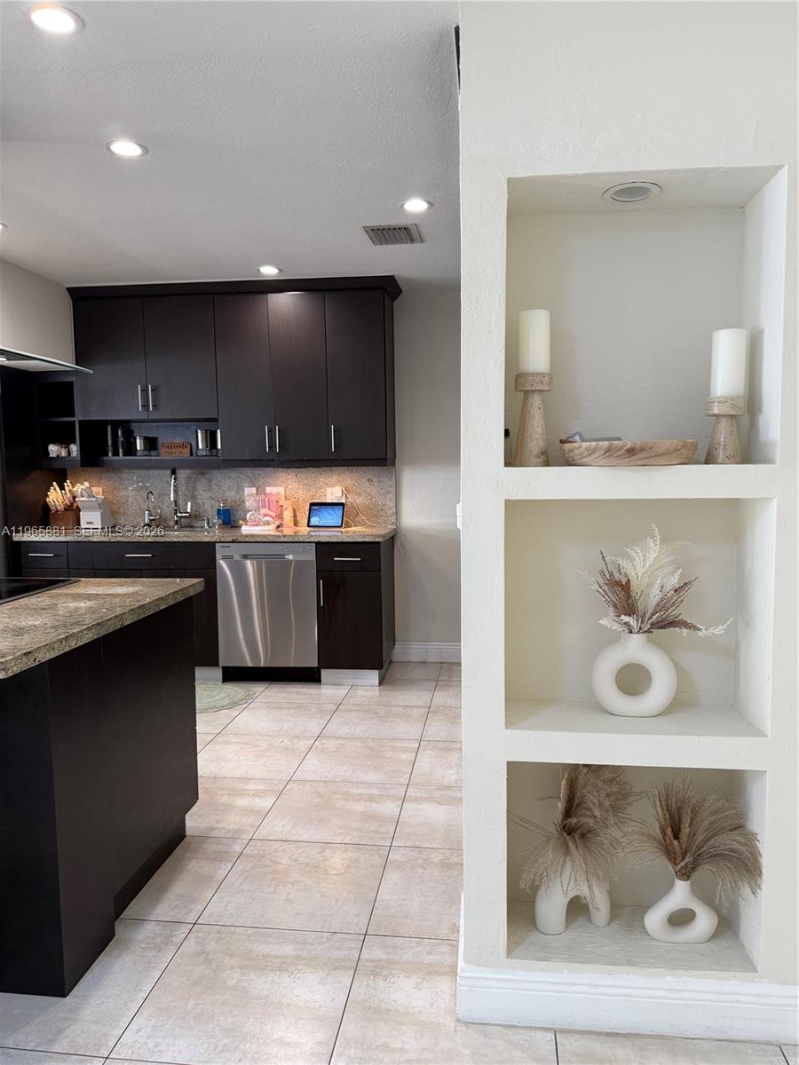 3521 SW 99th Ct Miami, FL 33165