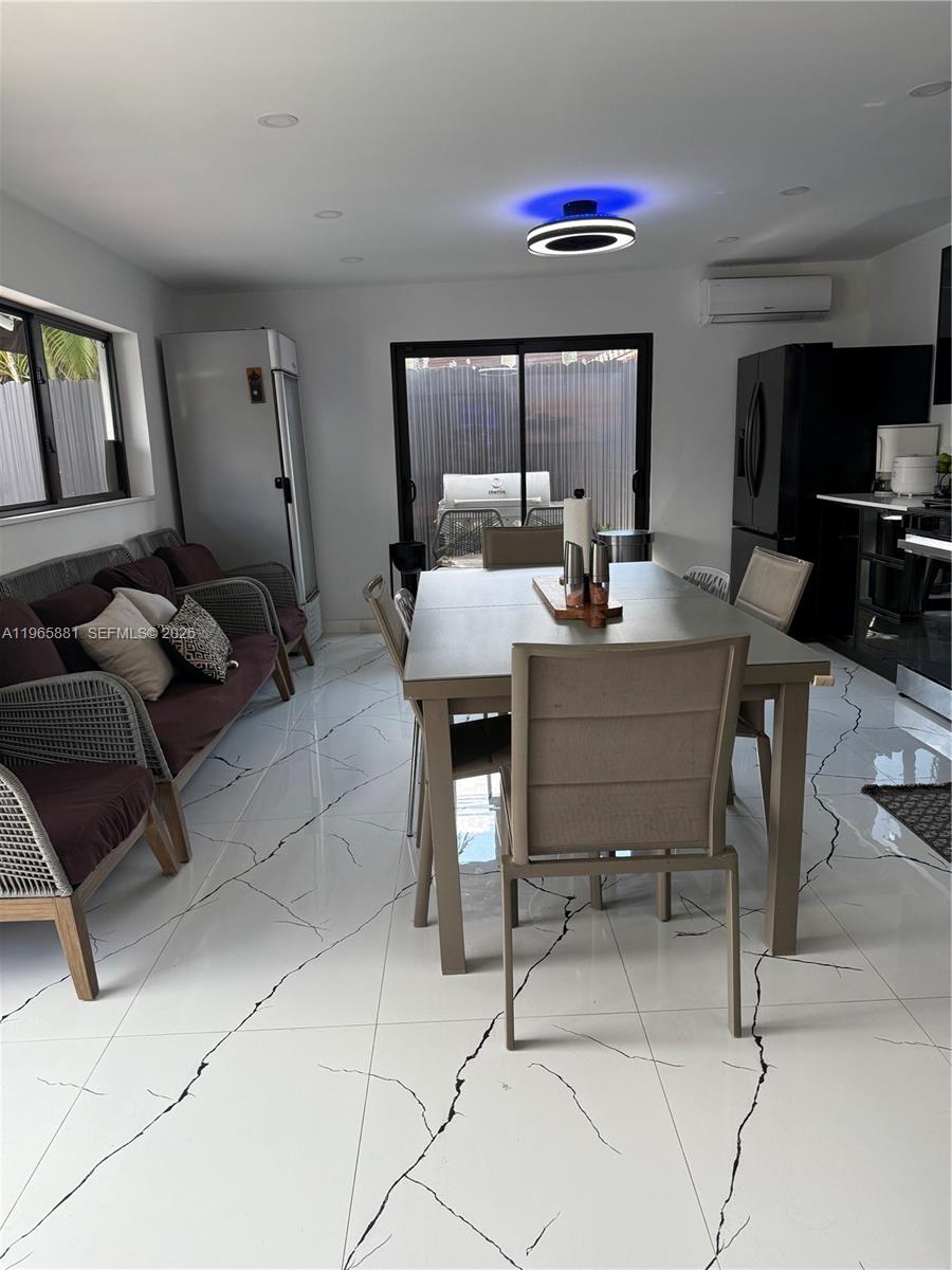 3521 SW 99th Ct Miami, FL 33165