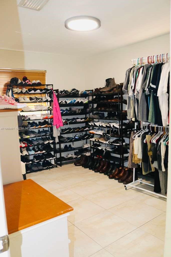 3521 SW 99th Ct Miami, FL 33165