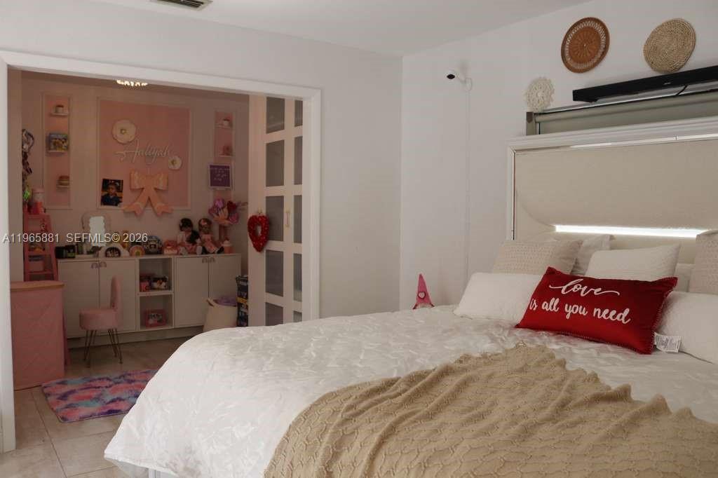 3521 SW 99th Ct Miami, FL 33165