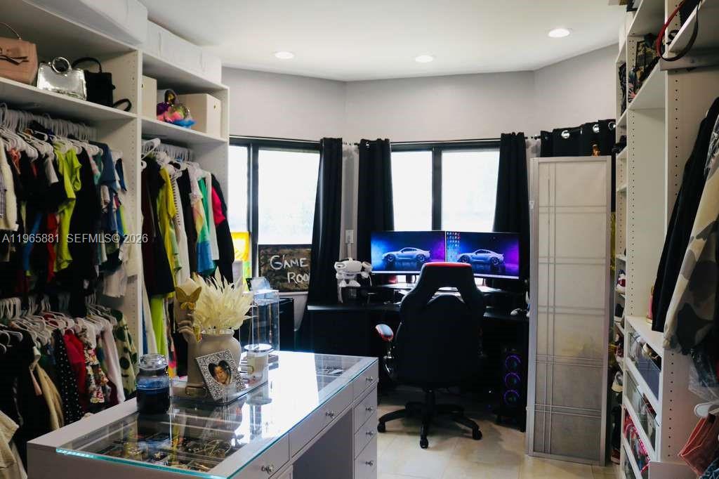 3521 SW 99th Ct Miami, FL 33165