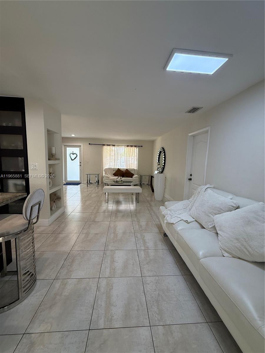 3521 SW 99th Ct Miami, FL 33165