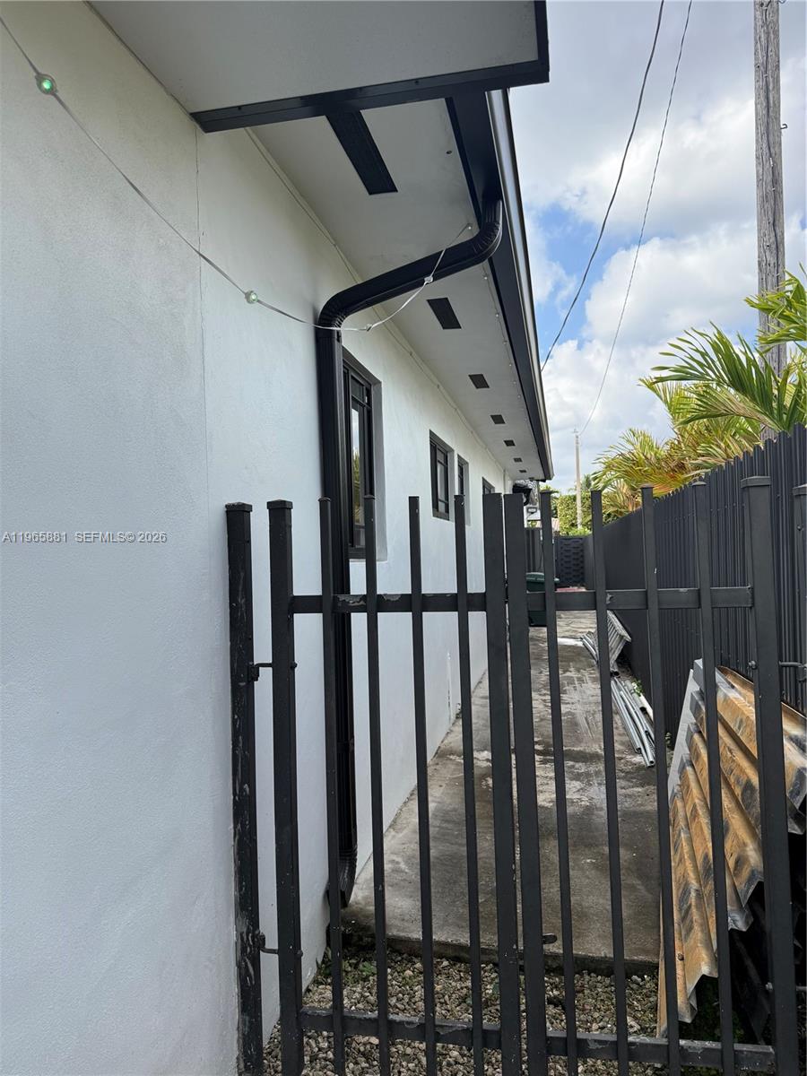 3521 SW 99th Ct Miami, FL 33165