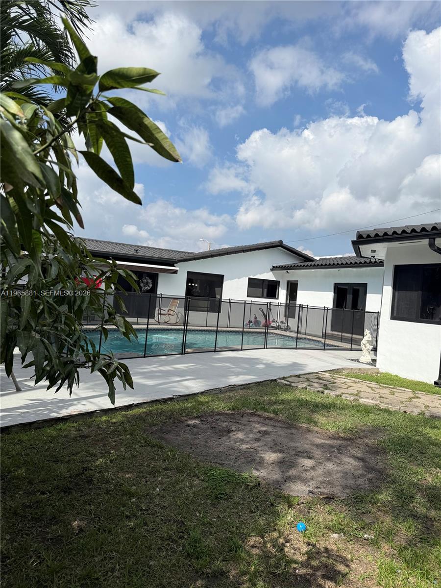 3521 SW 99th Ct Miami, FL 33165