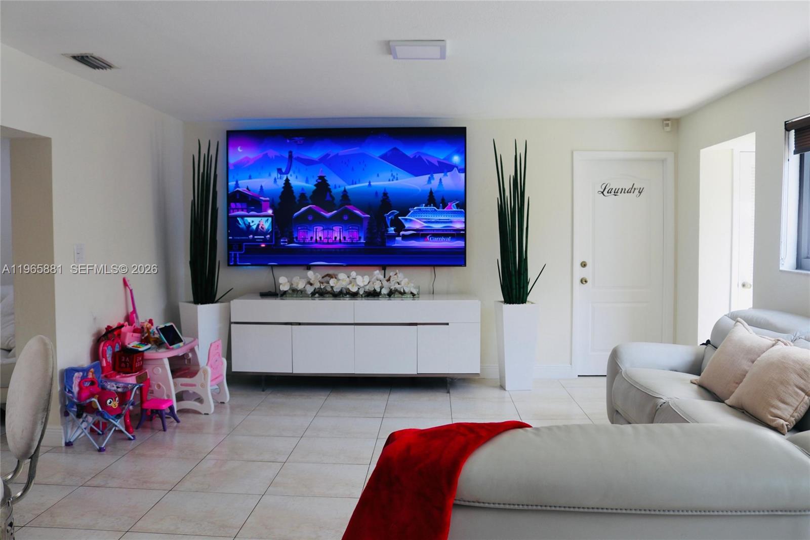 3521 SW 99th Ct Miami, FL 33165