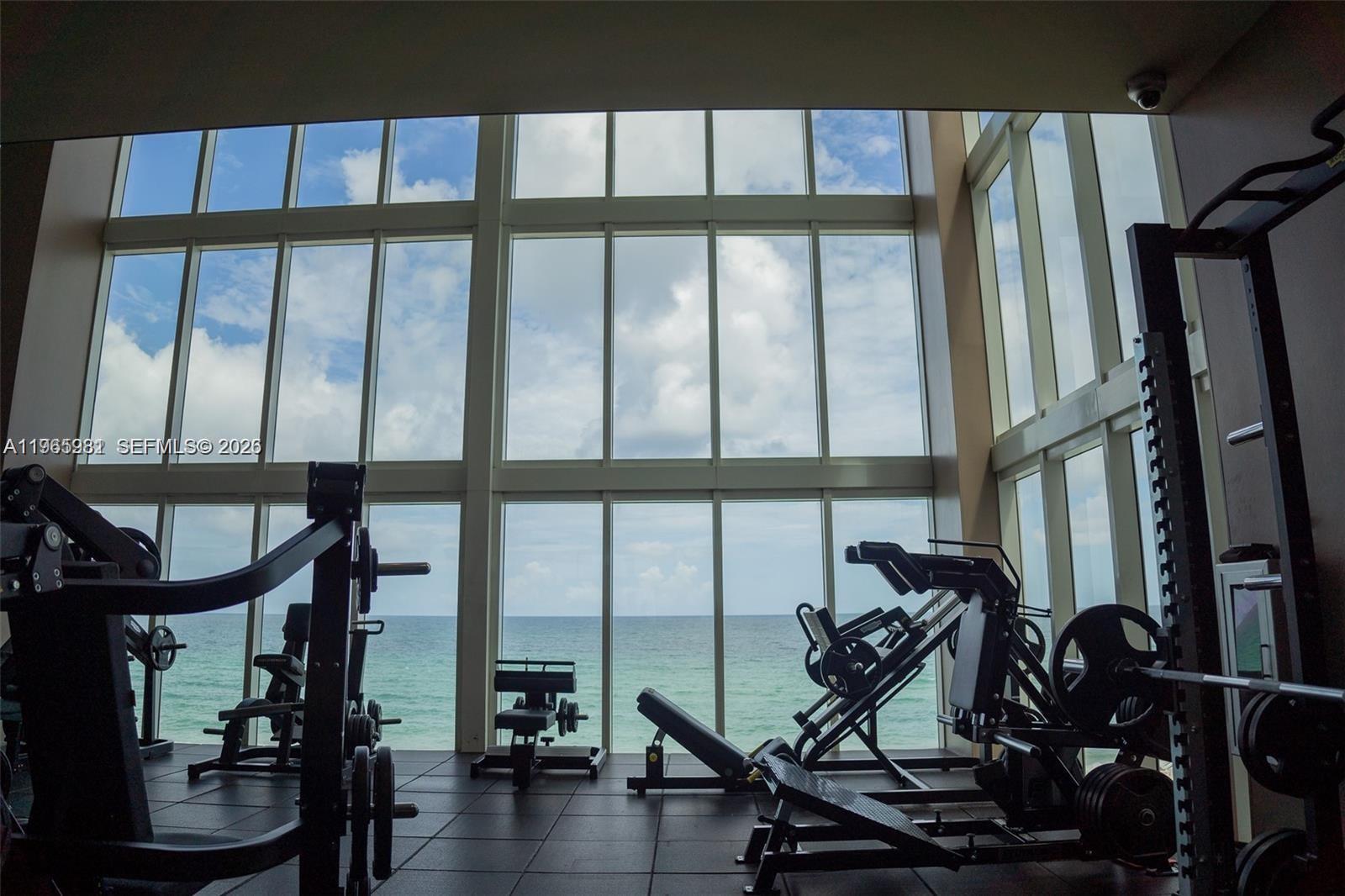 1830 S Ocean Dr #4505 Hallandale Beach, FL 33009